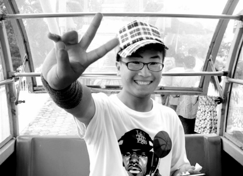 19歲男生高考后出走 母親求助尋兒1