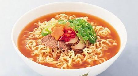 考研女生吃一個月泡面患胃癌：泡面和胃癌的距離1
