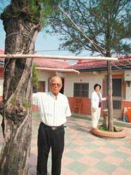 臺一博士家族一天至少送出4噸“博士水”1