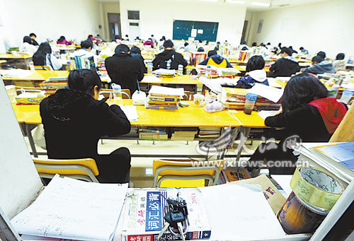 2012考研面孔：大學里的“備考戰役”3