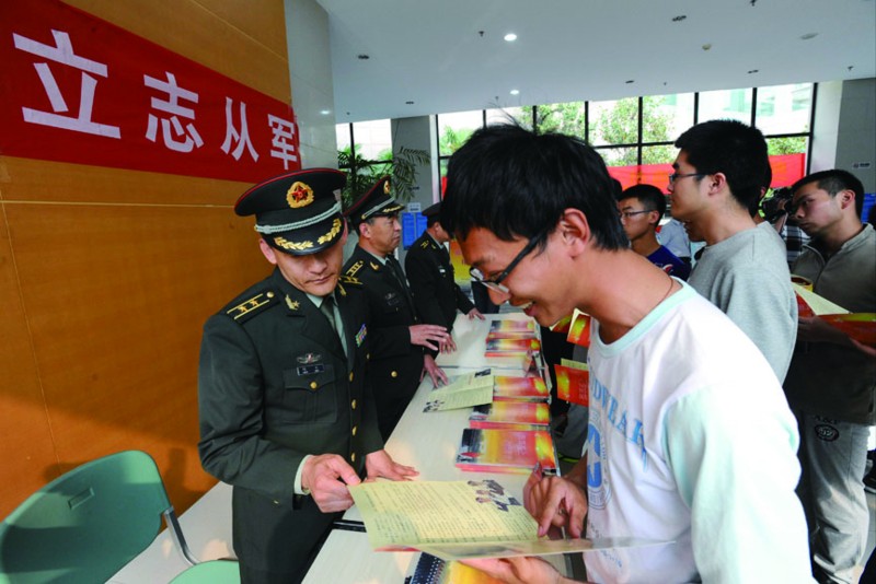 青島：大學生入伍可享學費補償 考研初試加分1