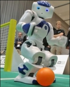 英國新聞:機器人隊上場下屆“世界杯”1