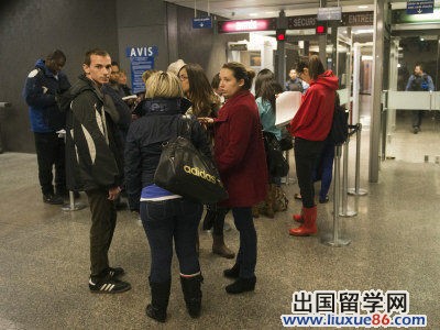 中國留學生林俊遇害案繼續庭審 少數人獲準旁聽1