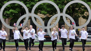英國新聞:奧運火炬抵蘇格蘭 接力有中國元素1