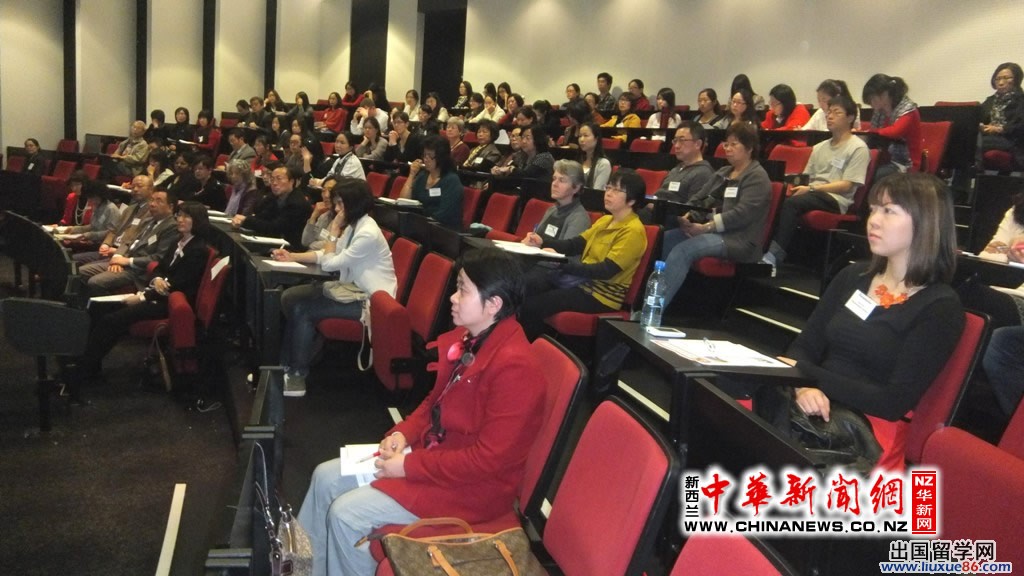 新西蘭華人國會議員楊健在孔子學院中文教育研討會發表演講[1]2