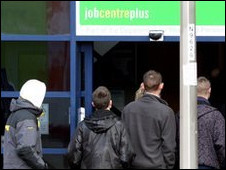 英國新聞:英國“Neet”族青年猛增1