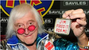 英國留學:薩維爾家人連夜偷埋墓碑[1]1