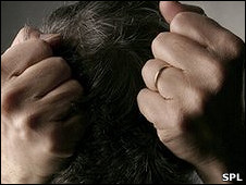 英媒2012:失業，沒錢，尋短見人增多1