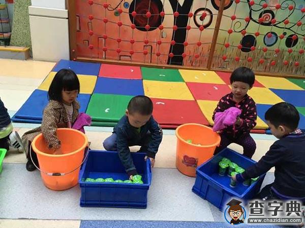 燈塔實驗幼托園開展了“我們是小小送奶員”活動1