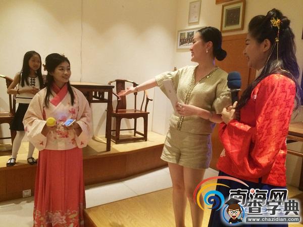 海南學子曾在校園穿漢服活動 堅持將漢服進行到底3