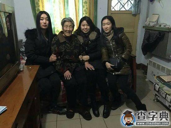 濰坊學院志愿者走訪社區送新年祝福1