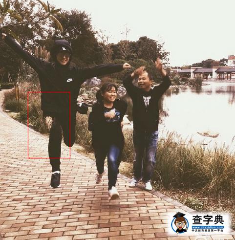 劉亦菲黑衣裝扮武裝到腳 不過這腿亮了(圖)1