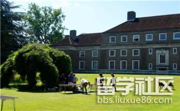 麻省大學阿默斯特分校留學 臨床護理領導專業介紹1